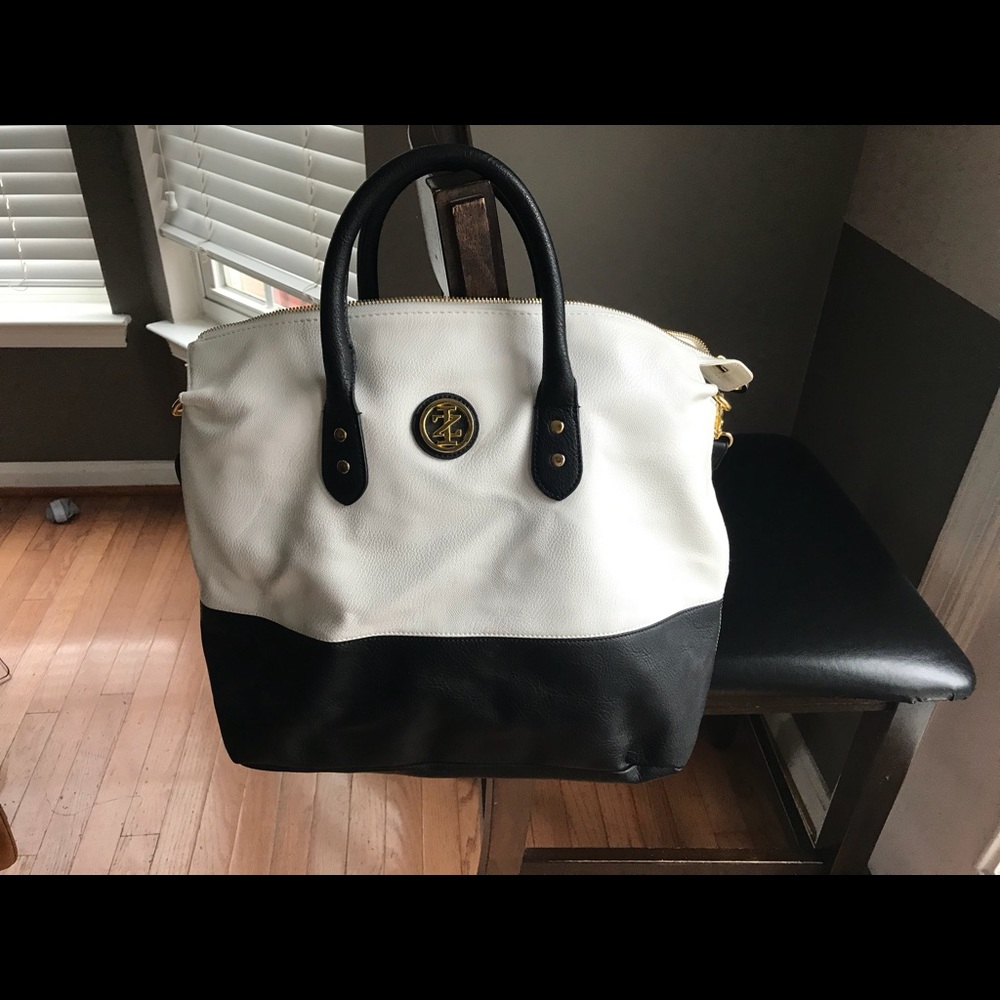 NWOT Izod Handbag